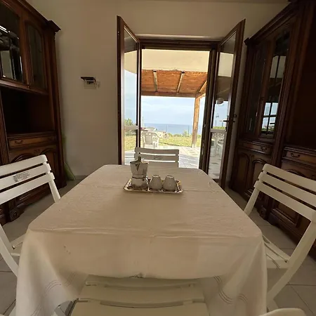 Beach In A Quiet Village In Calabria Villa *